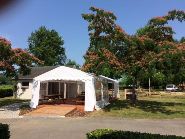 Camping Pyrénées Nature Oloron-Sainte-Marie Exterior foto